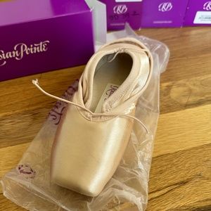 Russian Pointe Brava